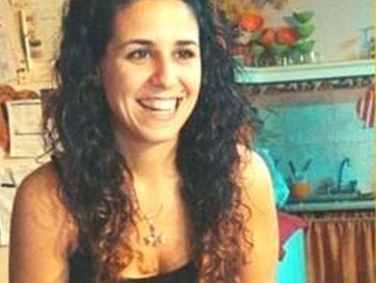 She Works For Hearst From Chile And Gets 15 Extra Minutes Of Sleep Each Day